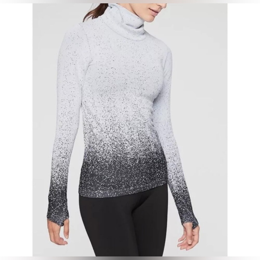 Athleta Flurry Blizzard Gradient Turtleneck Small Black / Heather Grey Ombre